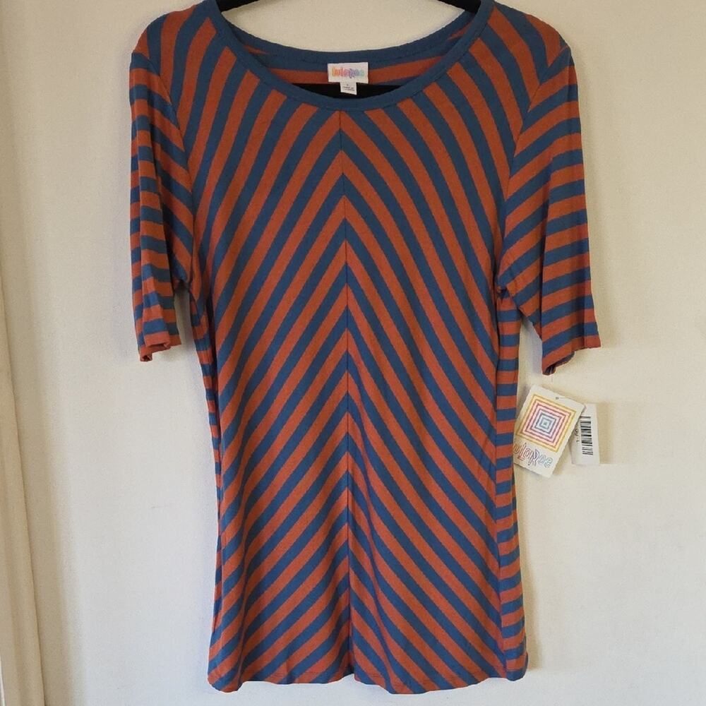 NWT LuLaRoe Short Sleeve Top